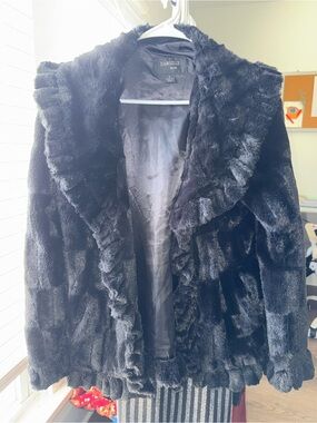 Plush Black Teddy Jacket with Ruffled Shawl Collar